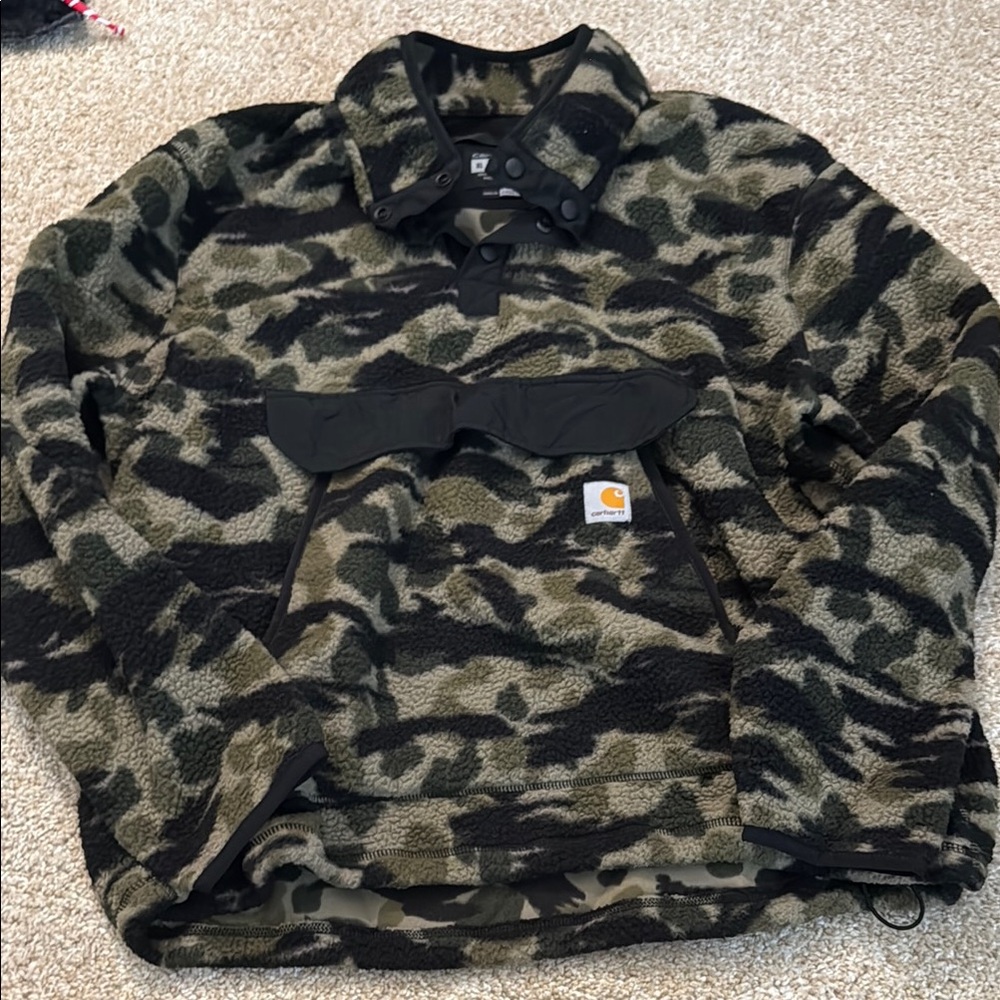 Carhartt Green and Black Camouflage Fleece Pullover